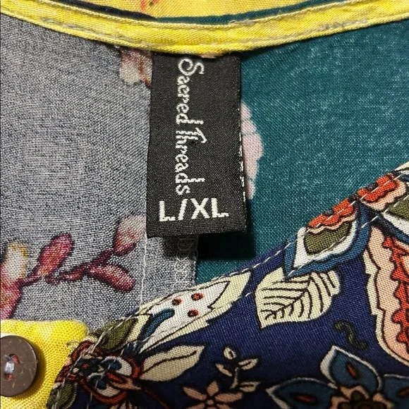 SACRED THREADS TOP L/XL - Picture 15 of 15